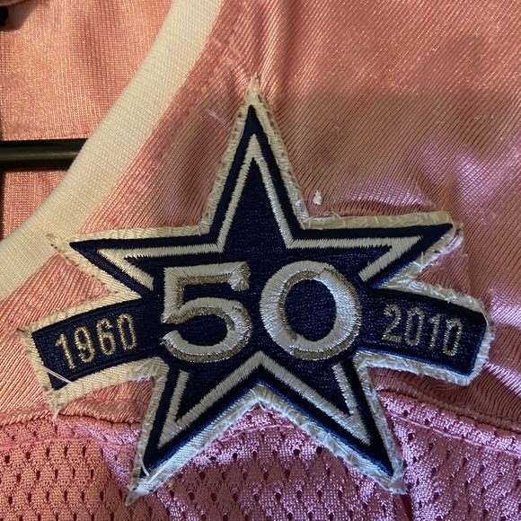 Pink Dallas Cowboys Jersey! - Picture 4 of 6